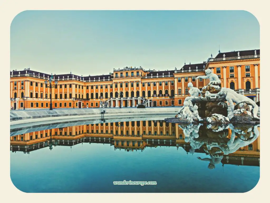 Ehrenhof fountain and the main facade of Schönbrunn Palace, Vienna, Austria