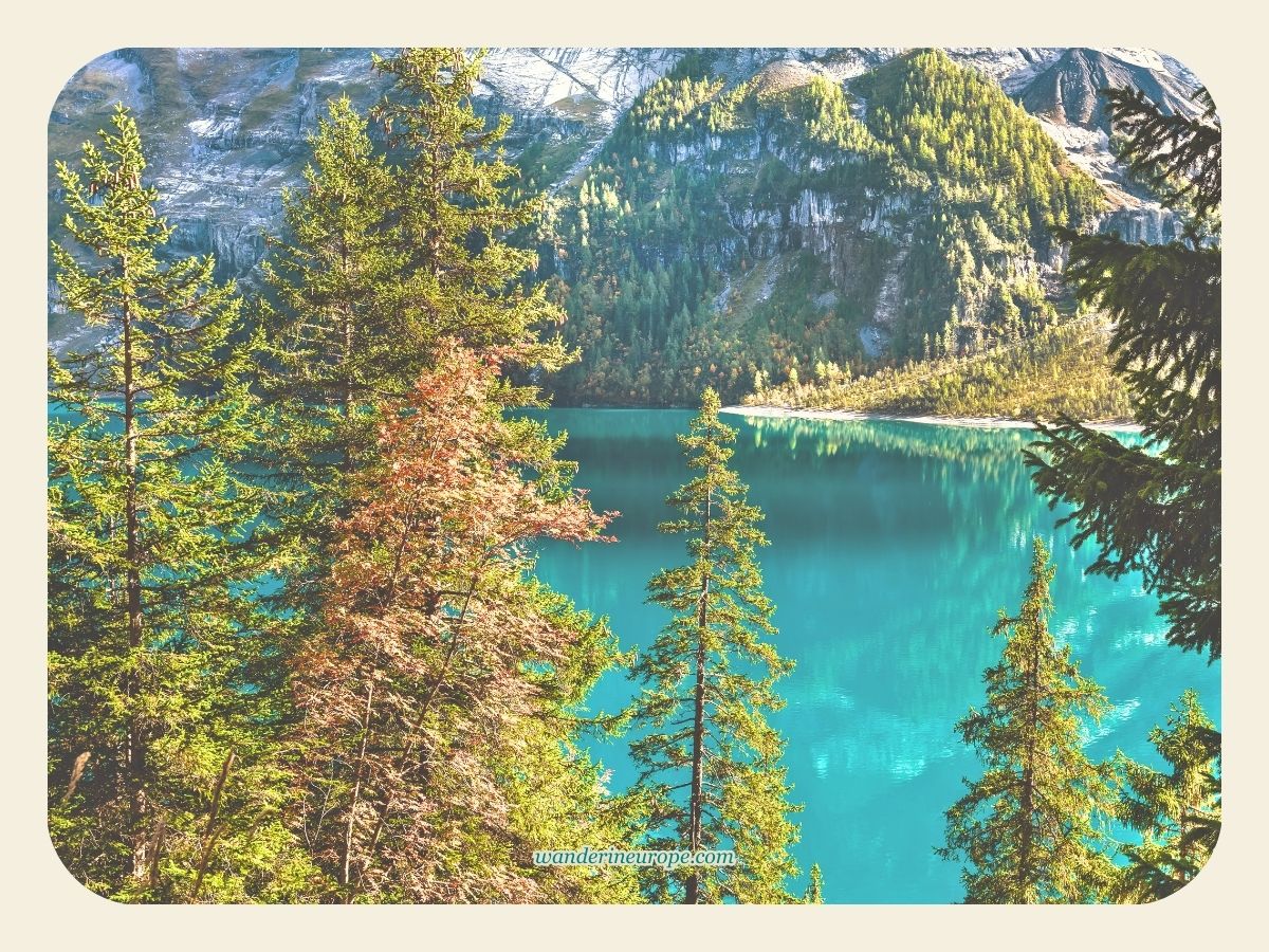 The spectacular turquoise water of Lake Oeschinen in Kandersteg, Bernese Oberland, Switzerland